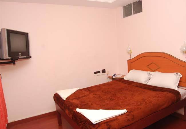 Gps Hotel Kodaikanal Room photo